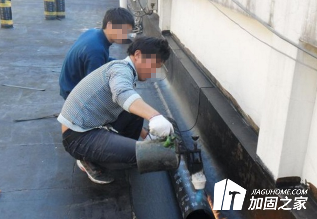 防水加固，需要施工和材料雙管齊下