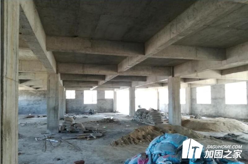 房屋樓板開(kāi)洞如何加固?