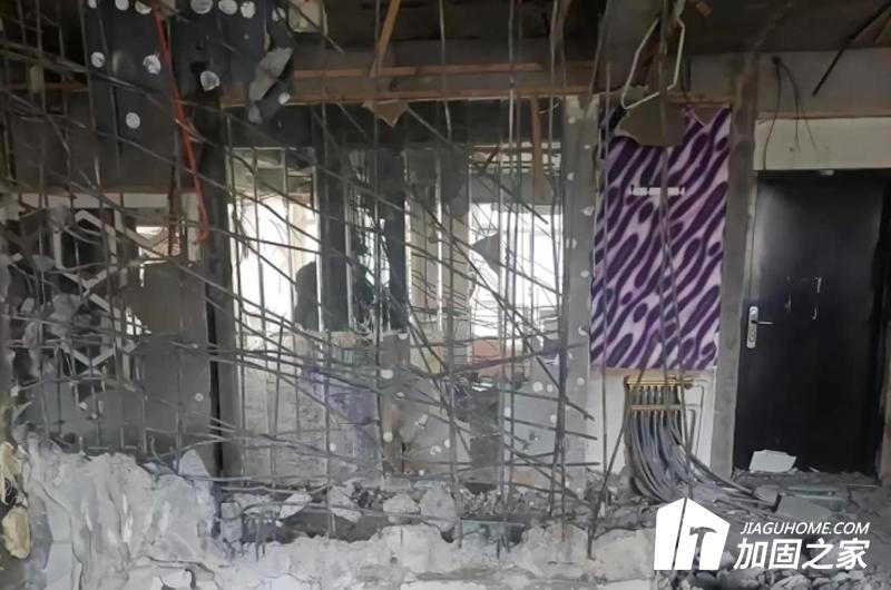 哈爾濱居民樓承重墻被砸，后果很嚴(yán)重