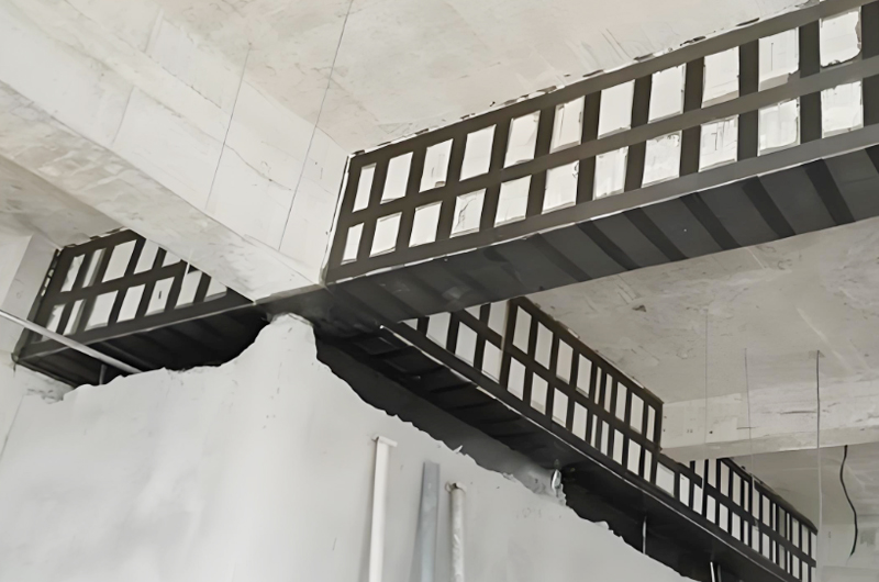 如何使用碳纖維布加固房梁